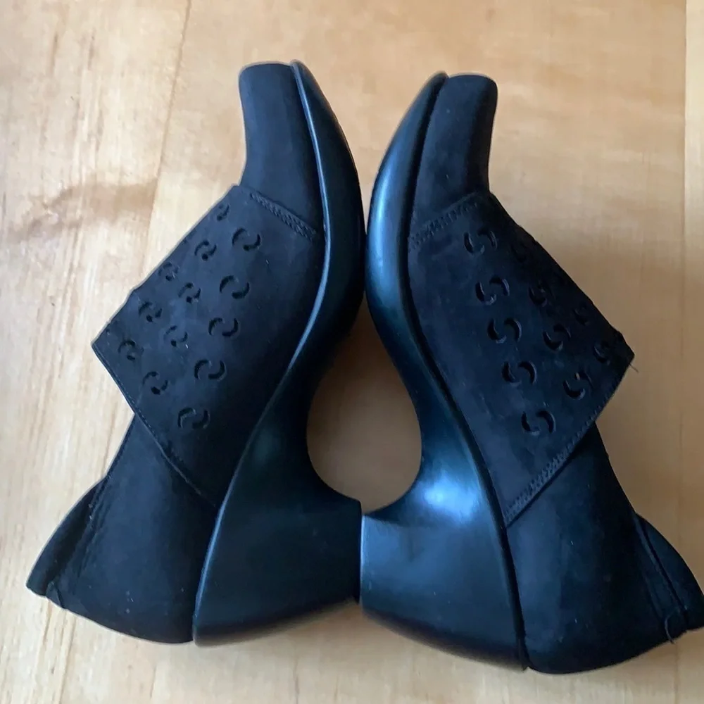 Naot Precious Dress Pump Booties 7